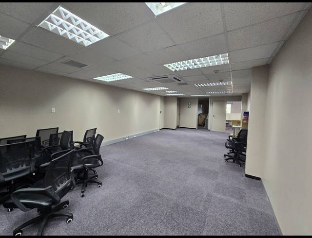 422M² OFFICE TO LET IN TYGER VALLEY
